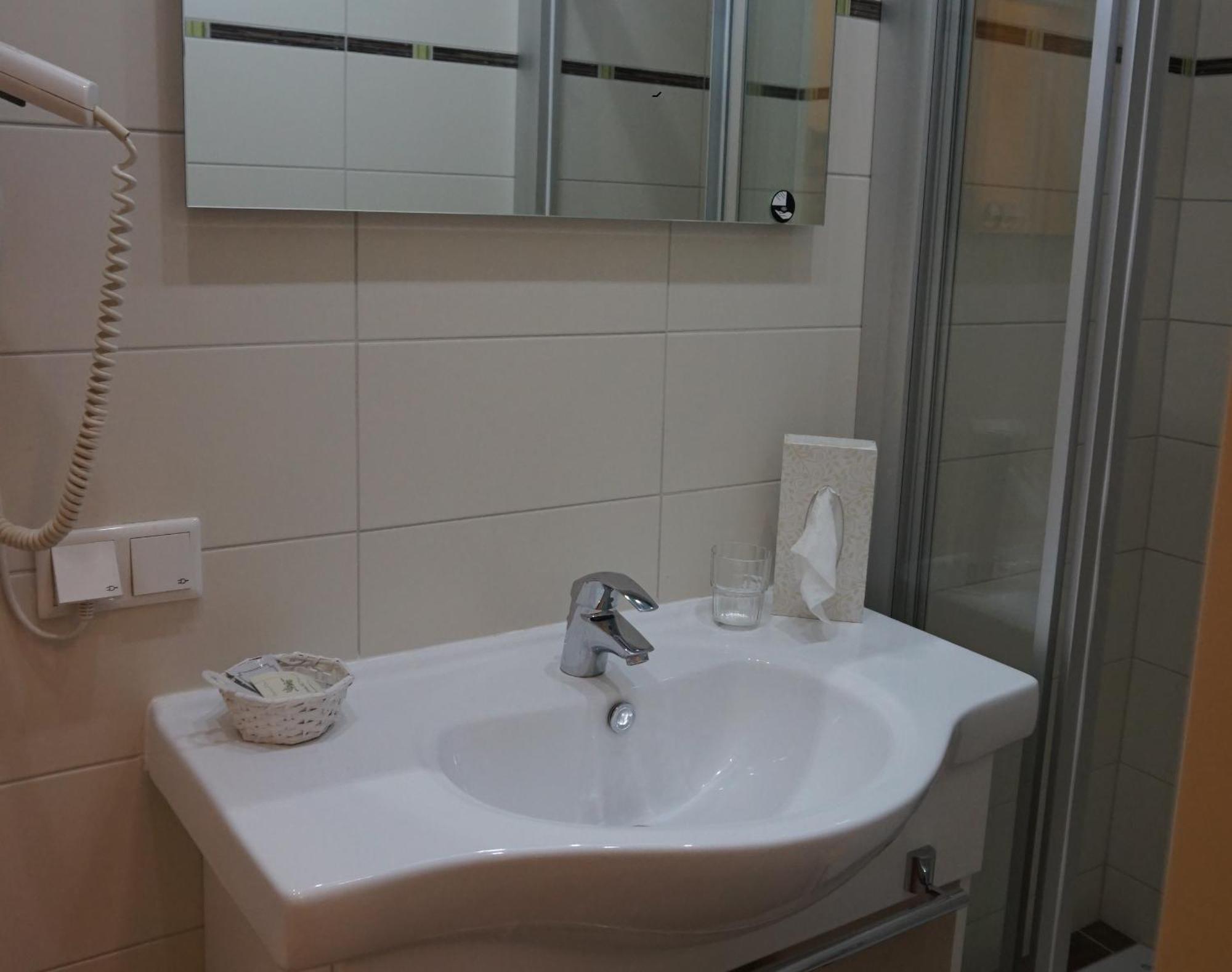 Landhotel Pacher أوبرفيلاخ الغرفة الصورة